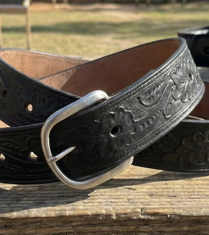 Solid 1.5" Leather Build